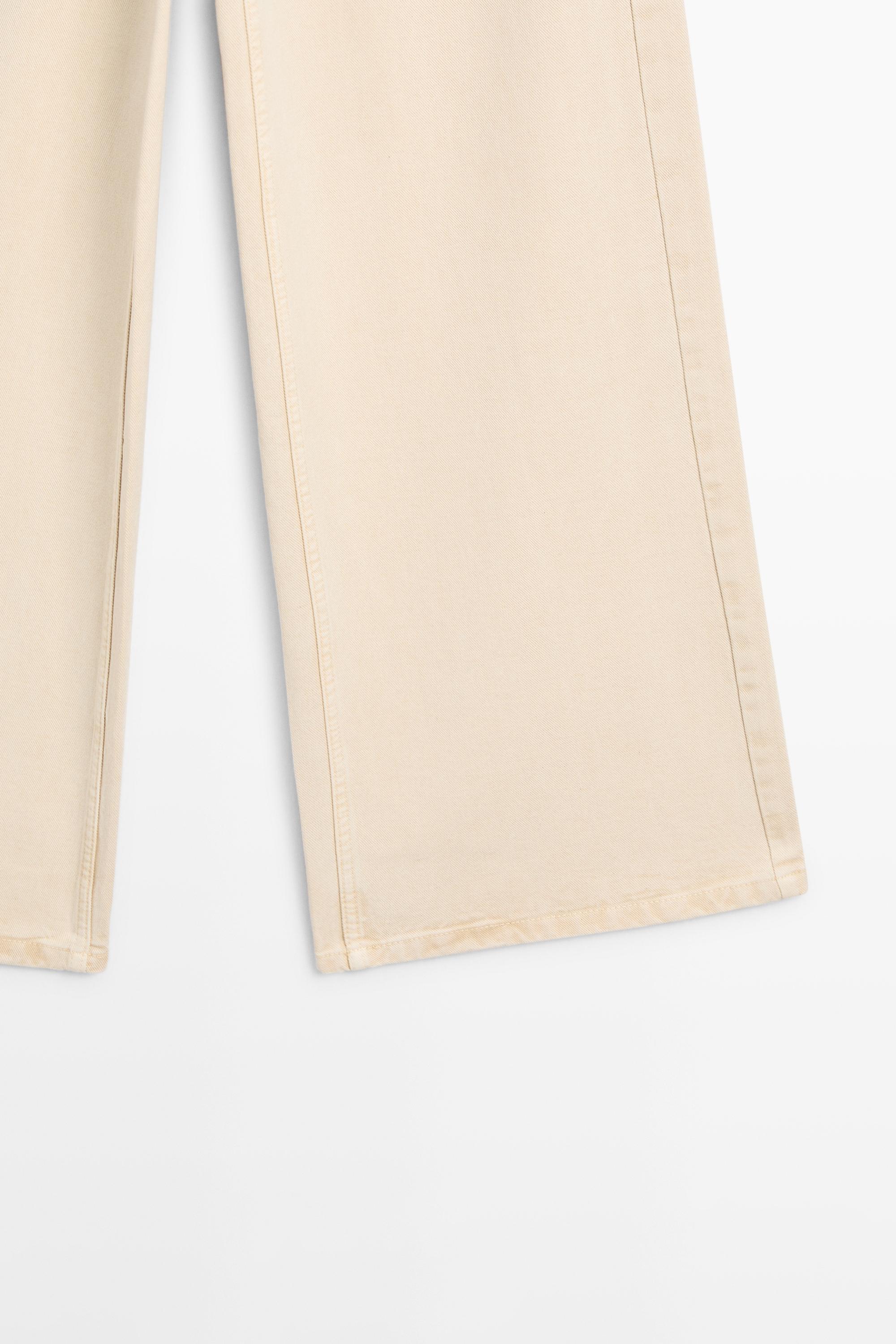 Low-rise wide-leg jeans